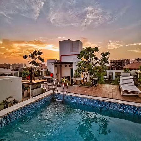 Hotel Sahibs The Lighthouse Agra  Buitenkant foto